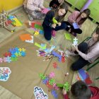 Uczniowie SP w Kłaju poznali wioskę Bullerbyn