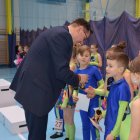 Wręczenie nagród w międzyszkolnych zawodach klas sportowych w rock’n’rollu akrobatycznym