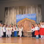 Przedszkolaki z Kłaja z życzeniami swoim babciom i dziadkom