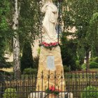 Figura Matki Bożej w Kłaju