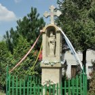 Kapliczka Matki Boskiej z Dzieciątkiem w Dąbrowie