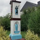 Kapliczka Matki Boskiej z Dzieciątkiem w Szarowie