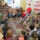Spotkanie dąbrowskich przedszkolaków z Mikołajem
