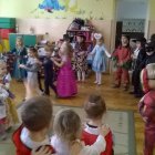 Bale, bale w karnawale! Tak się bawiły szarowskie przedszkolaki