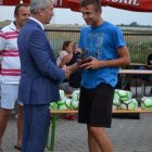 Puchar Wójta w rękach Targowianki