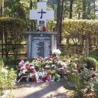Wizyta w Puszczy Niepołomickiej na Grobach Żołnierzy