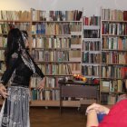 Z muzyką i tańcem przez kontynenty - Wieczór poetycki z Elżbietą Bednarczyk