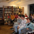 Z muzyką i tańcem przez kontynenty - Wieczór poetycki z Elżbietą Bednarczyk