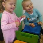 W Przedszkolu w Dąbrowie odpady segregujemy i przyrodę ratujemy!