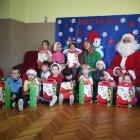 „Dzień dobry, dzień dobry, witaj pośród nas! Mikołaju, Mikołaju na prezenty czas!”