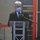 Wóz strażacki oficjalnie przekazany druhom z Szarowa