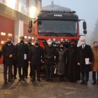 Wóz strażacki oficjalnie przekazany druhom z Szarowa