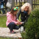 Wizyta przedszkolaków na grobach żołnierzy