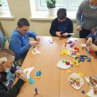 Warsztaty kreatywne w Grodkowicach „Maski karnawałowe”