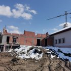 Choć pogoda bywa bardzo kapryśna to z dnia na dzień przybywa przedszkola