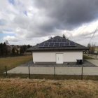 Trwa montaż ekologicznych ogniw fotowoltaicznych na budynkach użyteczności publicznej