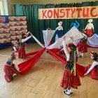 Wiwat maj, piękny maj – akademia klas młodszych w SP Kłaj