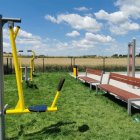 W Szarowie powstał plac zabaw i siłownia zewnętrzna