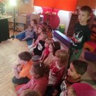 „Baśń o chłopcu, który strach pokonał” w Przedszkolu w Dąbrowie