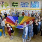 Uczniowie SP w Kłaju poznali wioskę Bullerbyn