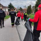 Członkowie MDP z Targowiska wyruszyli sprzątać świat