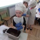 Warsztaty czekoladowe w Przedszkolu w Kłaju