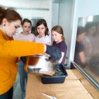 Kreatywna młodzież z GCK w kuchni 