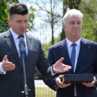 Otwarcie tężni solankowej i przekazanie kluczyków do nowego samochodu bojowego OSP Targowisko