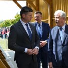 Otwarcie tężni solankowej i przekazanie kluczyków do nowego samochodu bojowego OSP Targowisko