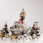 Unikatowe figurki i naczynia z porcelany miśnieńskiej