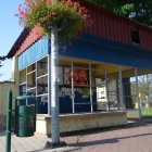 Trwa renowacja przystanków w centrum Kłaja.