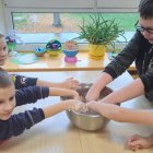 Uczniowie z SP Brzezie brali udział w różnorakich aktywnościach. 