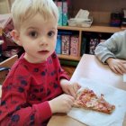 Międzynarodowy Dzień Pizzy w Przedszkolu w Szarowie.