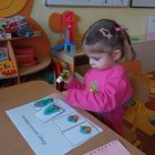 „W marcu jak w garncu” – przedszkolaki z Brzezia wyczekują wiosny.