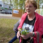 Wymiana roślin z osobami, które uwielbiają się nimi otaczać pozwala na ich ratowanie.