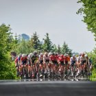 KOLARZE I KIBICE NA START! RUSZA 62. MAŁOPOLSKI WYŚCIG GÓRSKI.