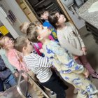 Przedszkolaki z Grodkowic w pizzerii.