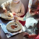 Przedszkolaki z Grodkowic w pizzerii.