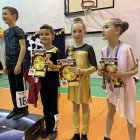 Międzyszkolne zawody rock’n’rolla akrobatycznego.