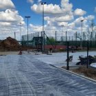 Widać postępy przy budowie sali gimnastycznej w Brzeziu.